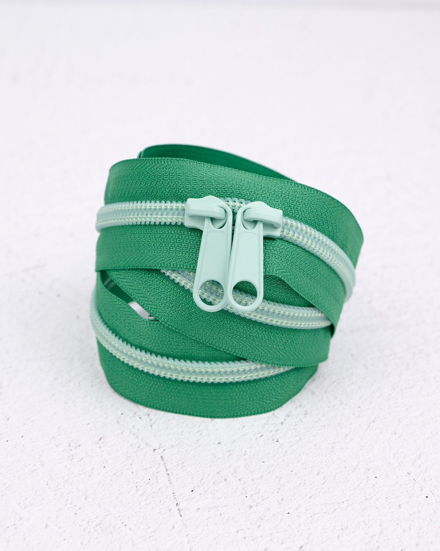 Renaissance Ribbons 30" Handbag Zipper Ocean Wave