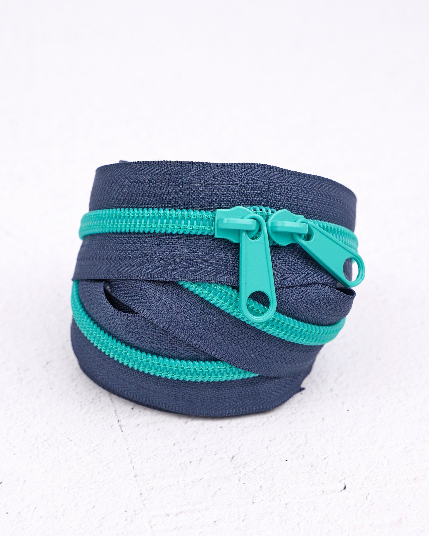 Renaissance Ribbons 30" Handbag Zipper Blueberry Breeze