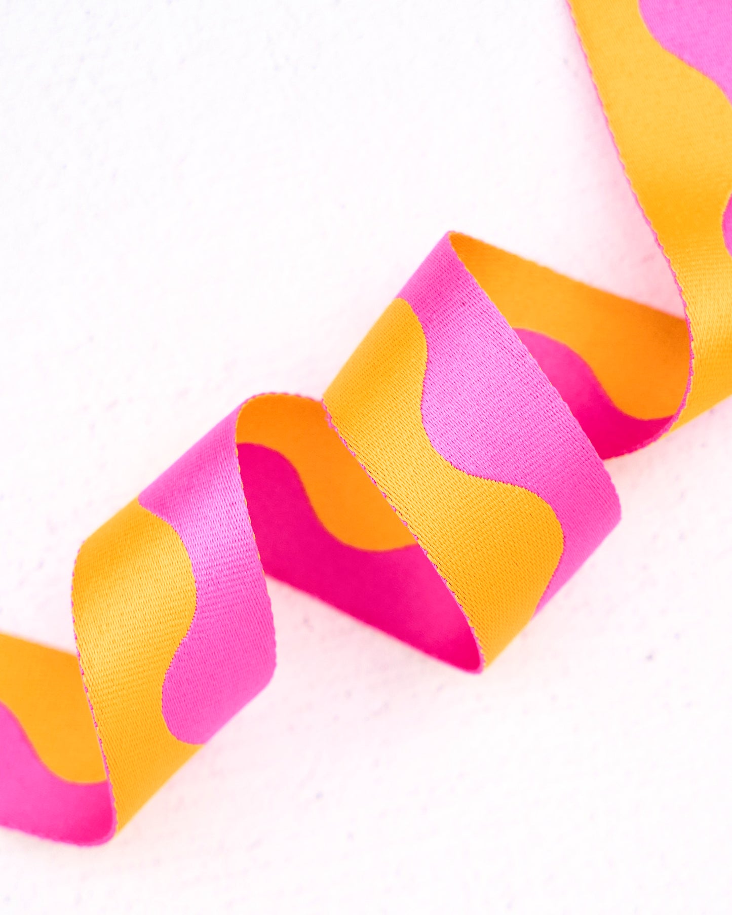 Renaissance Wavy Webbing 1-1/2" Width Pink Lemonade