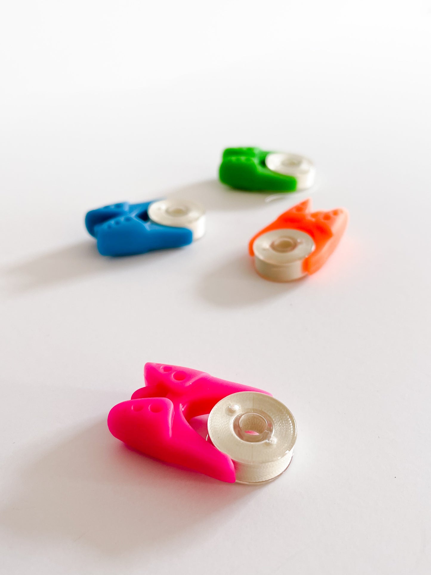 DecoBob Prewound Single Bobbin & Clamp set