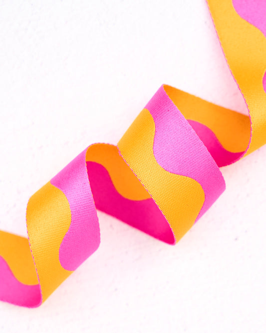 Renaissance Wavy Webbing 1-1/2" Width Pink Lemonade