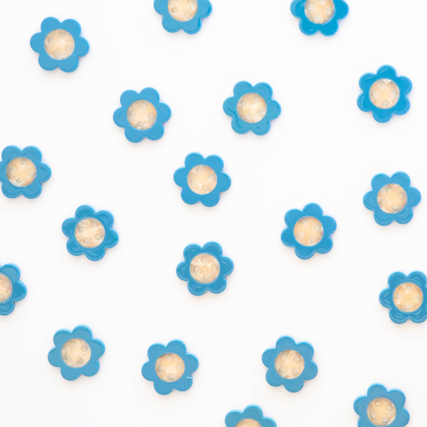Sarah Hearts - Blue Daisy Large 1" Buttons